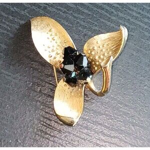 Parco Gold Tone Flower Black Crystal  Brooch Pin